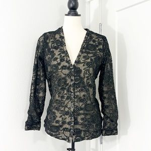Territory Ahead Medium Black Lace V-Neck Button Down Cardigan Top